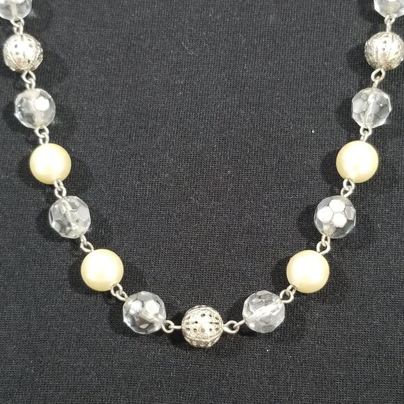 Crystals and Faux Pearls Rope Necklace with Silver Filigree Beads - Picture 3 of 9